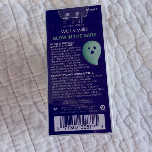 Wet n Wild Fantasy Makers Halloween Ghost Blender glow in the dark New in box - Picture 2 of 2